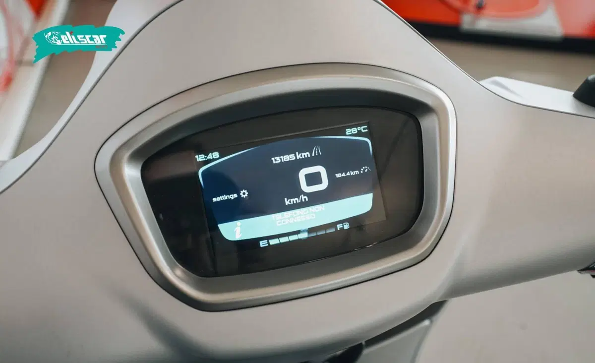 Vespa GTS 300 Super (2023 - 24) (6)