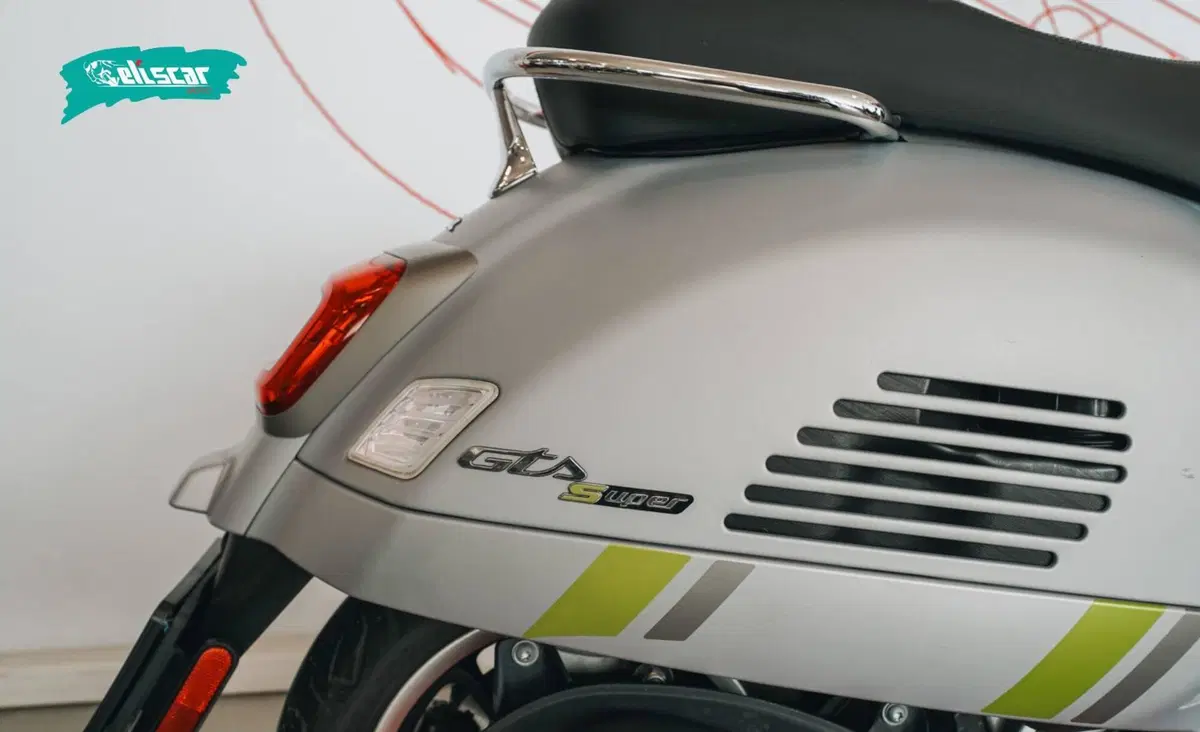 Vespa GTS 300 Super (2023 - 24) (7)