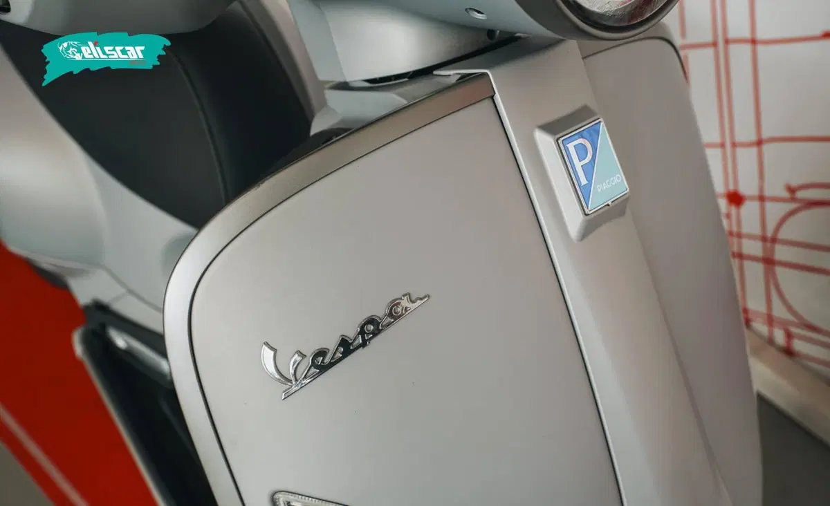 Vespa GTS 300 Super (2023 - 24) (11)