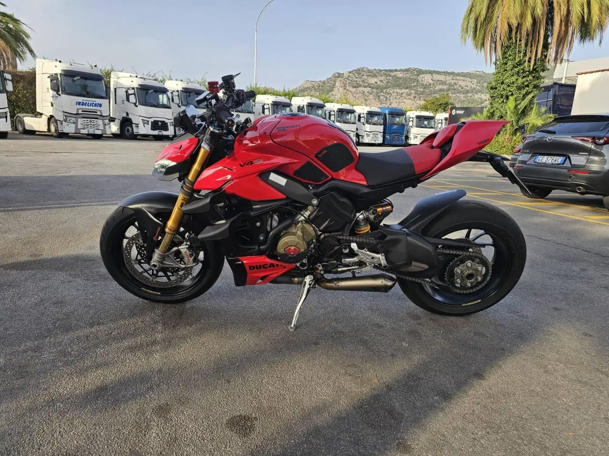 Ducati Streetfighter V4 S (2023 - 24) (2)