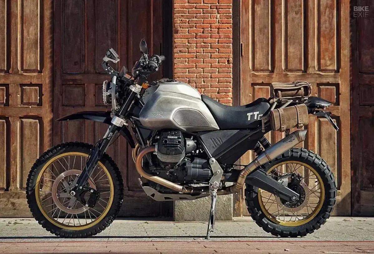 Una V85 TT da Dakar: la Moto Guzzi che sognavamo esiste già? (9)