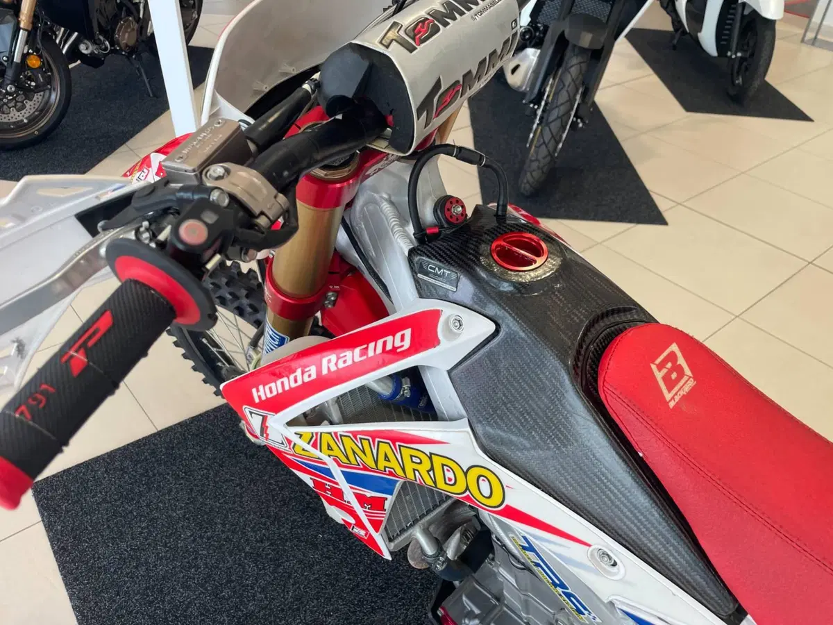Honda CRF 450R (2013) (6)