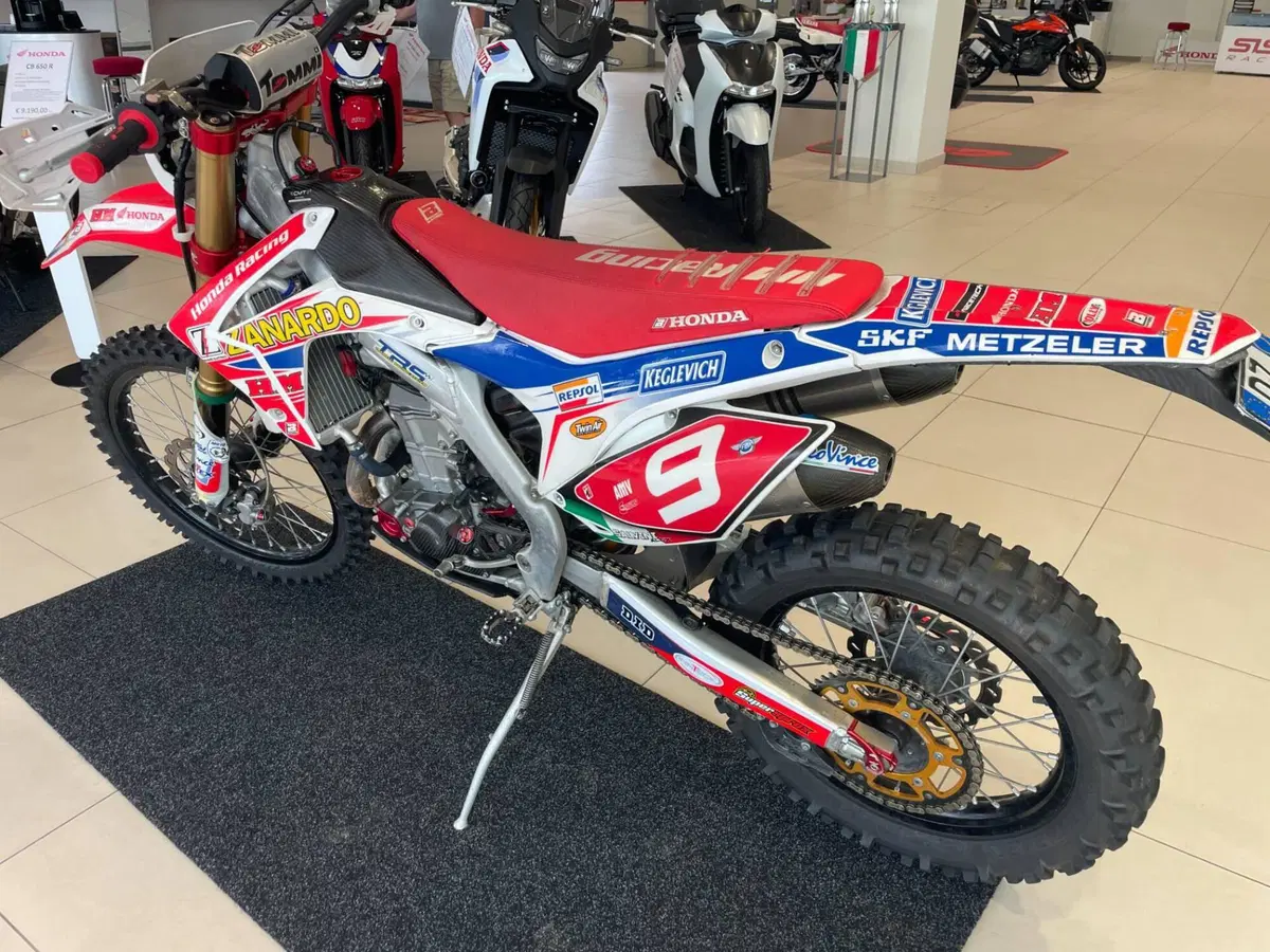 Honda CRF 450R (2013) (9)