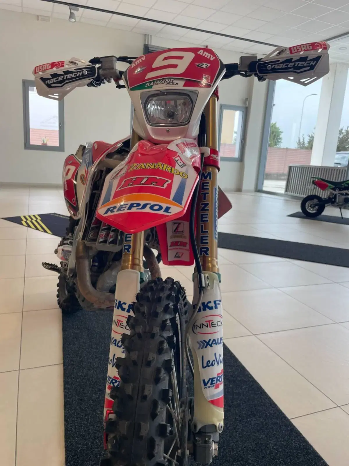 Honda CRF 450R (2013) (10)