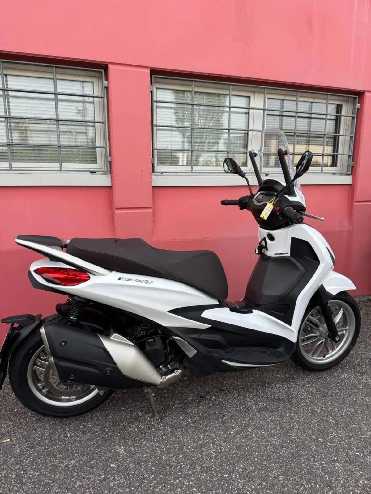 Piaggio Beverly 400 ABS-ASR (2021 - 24) (3)