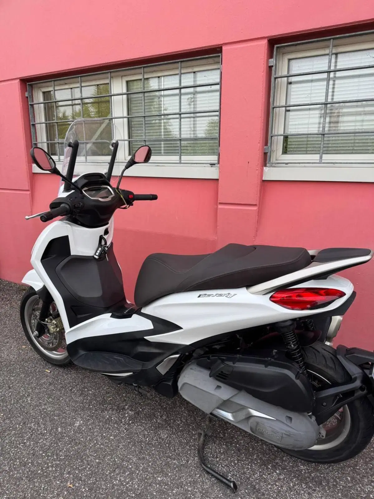 Piaggio Beverly 400 ABS-ASR (2021 - 24) (9)