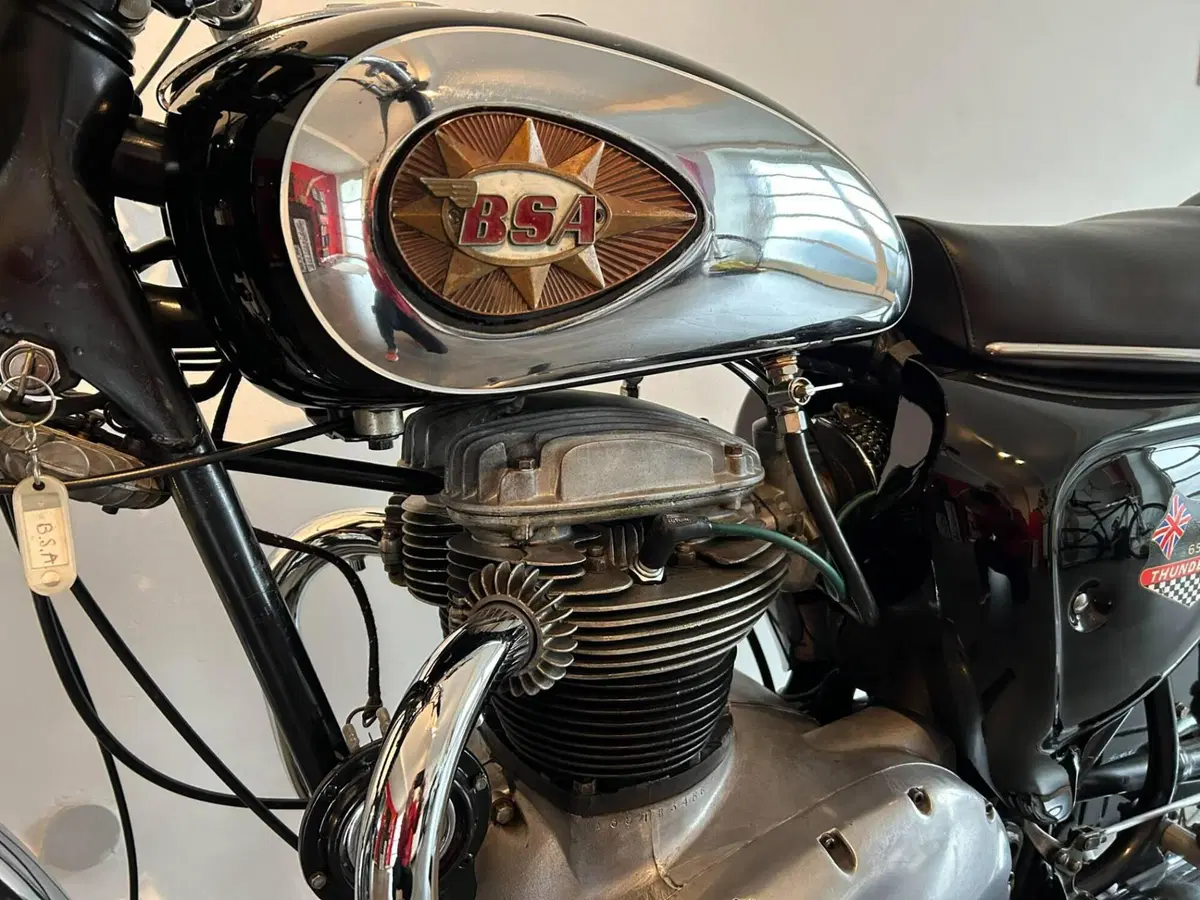 Bsa Thunderbolt T65 (2)