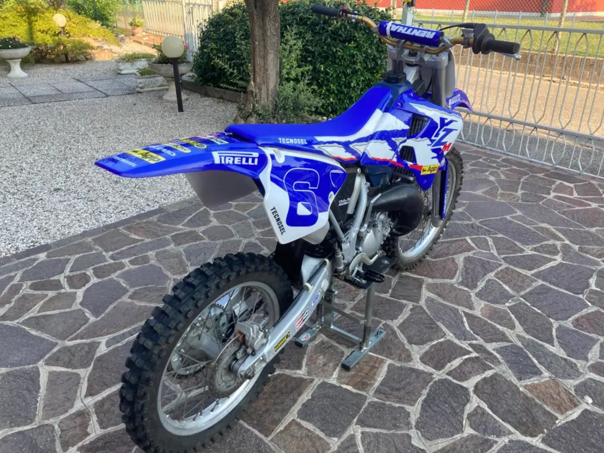 Yamaha Yz 125 (2)