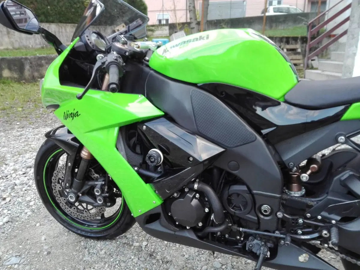 Kawasaki Ninja 1000 ZX-10R (2008 - 09) (5)