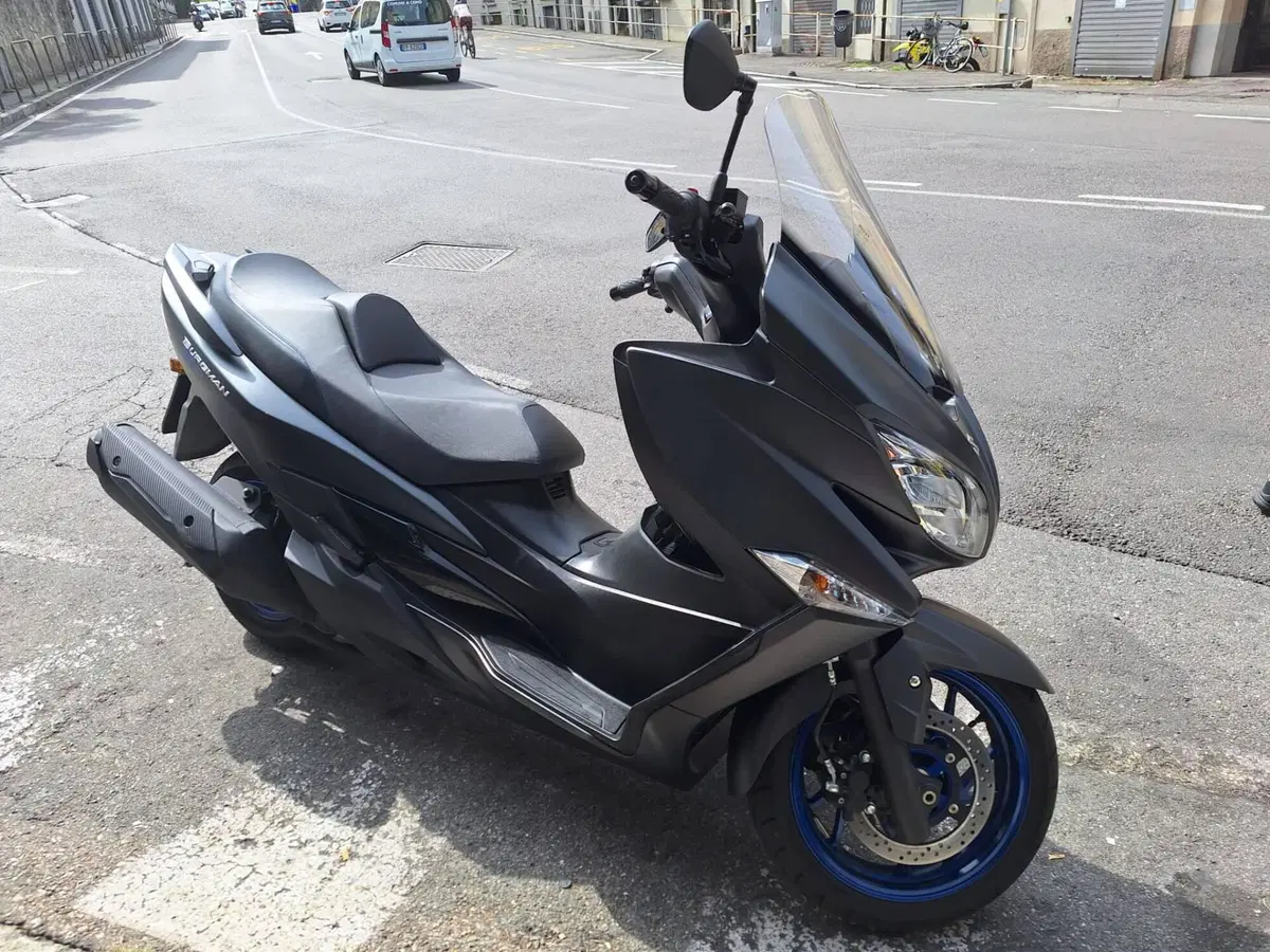 Suzuki Burgman 400 (2022 - 24)