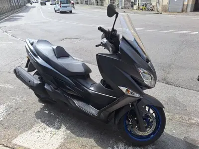 Suzuki Burgman 400 (2022 - 24) usata