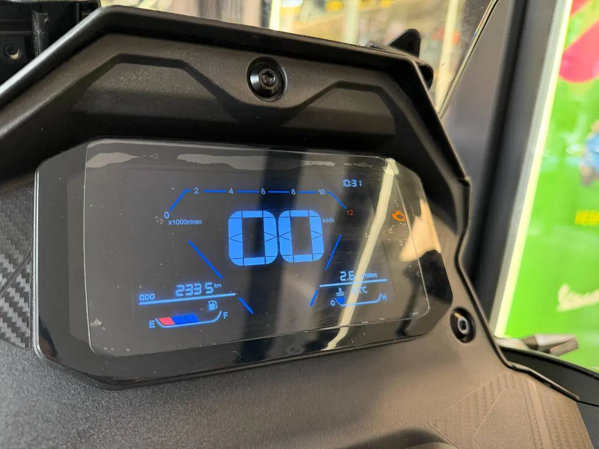 Voge Sfida SR2 ADV (2026) (2)