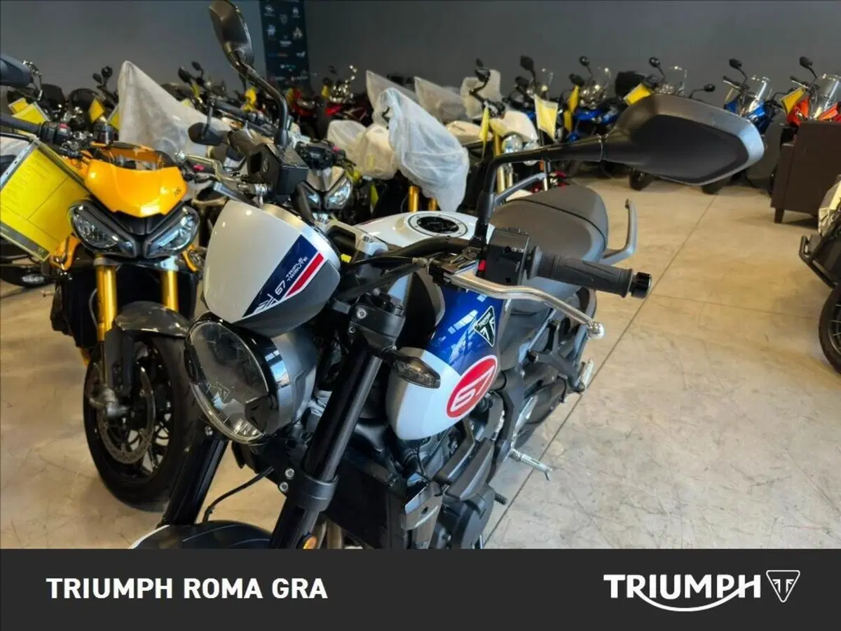Triumph Trident 660 Triple Tribute Edition (2024) (14)