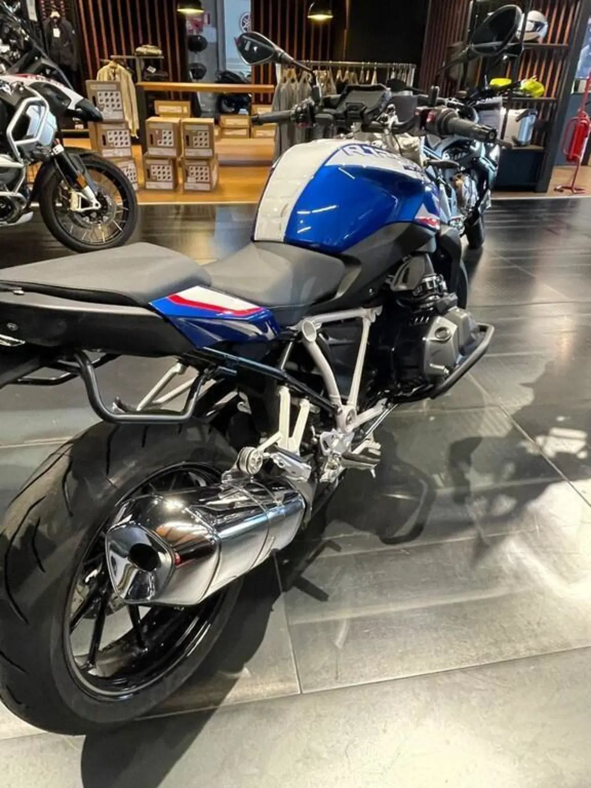 Bmw R 1250 R (2021 - 25) (11)