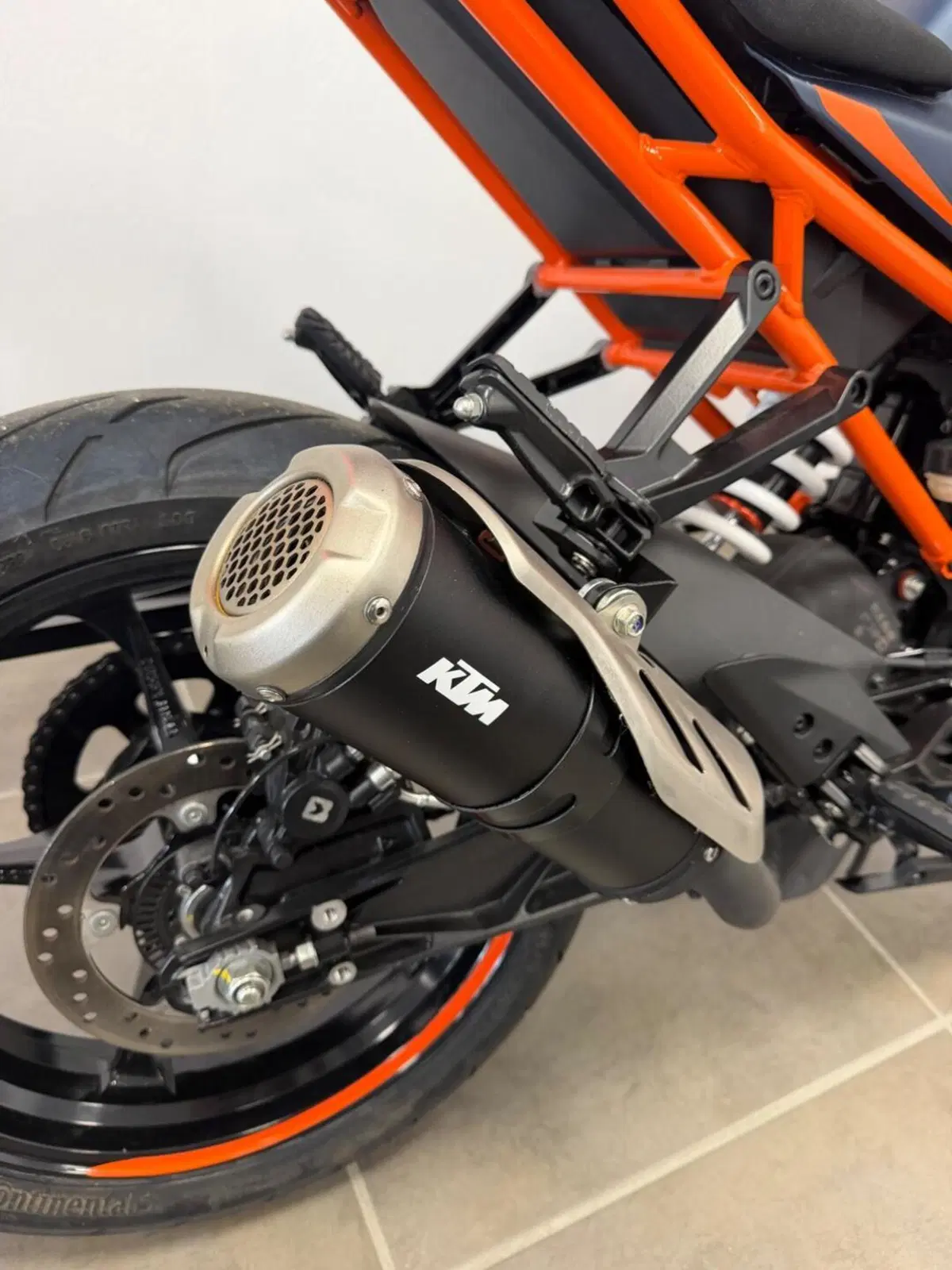 KTM RC 390 (2022 - 26) (9)