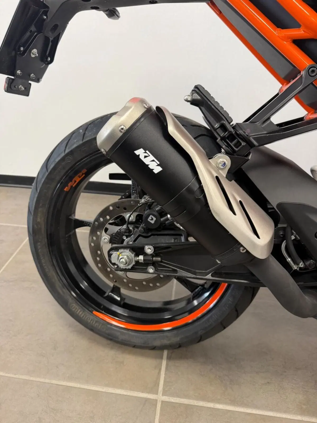 KTM RC 390 (2022 - 26) (12)