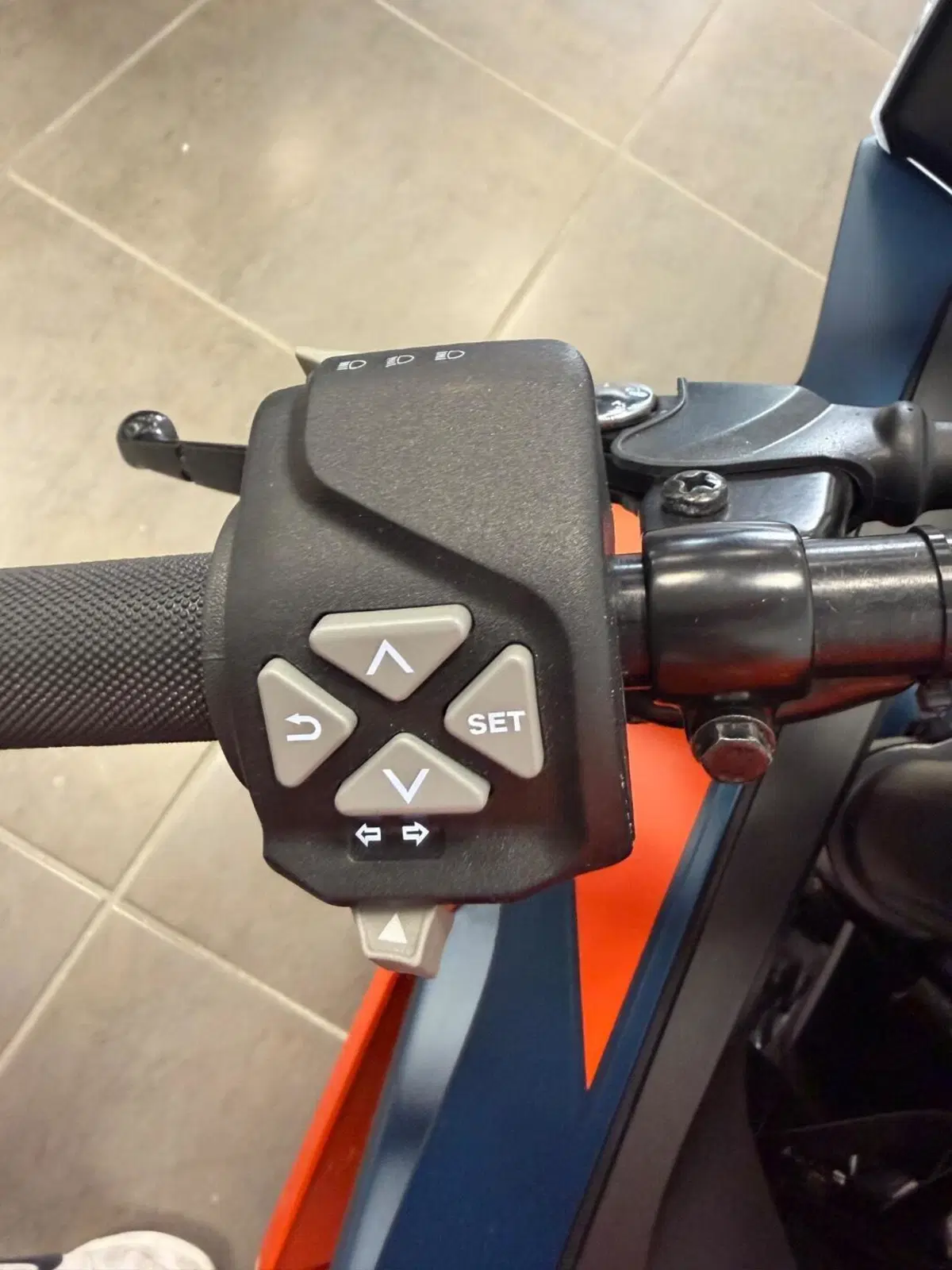 KTM RC 390 (2022 - 26) (14)