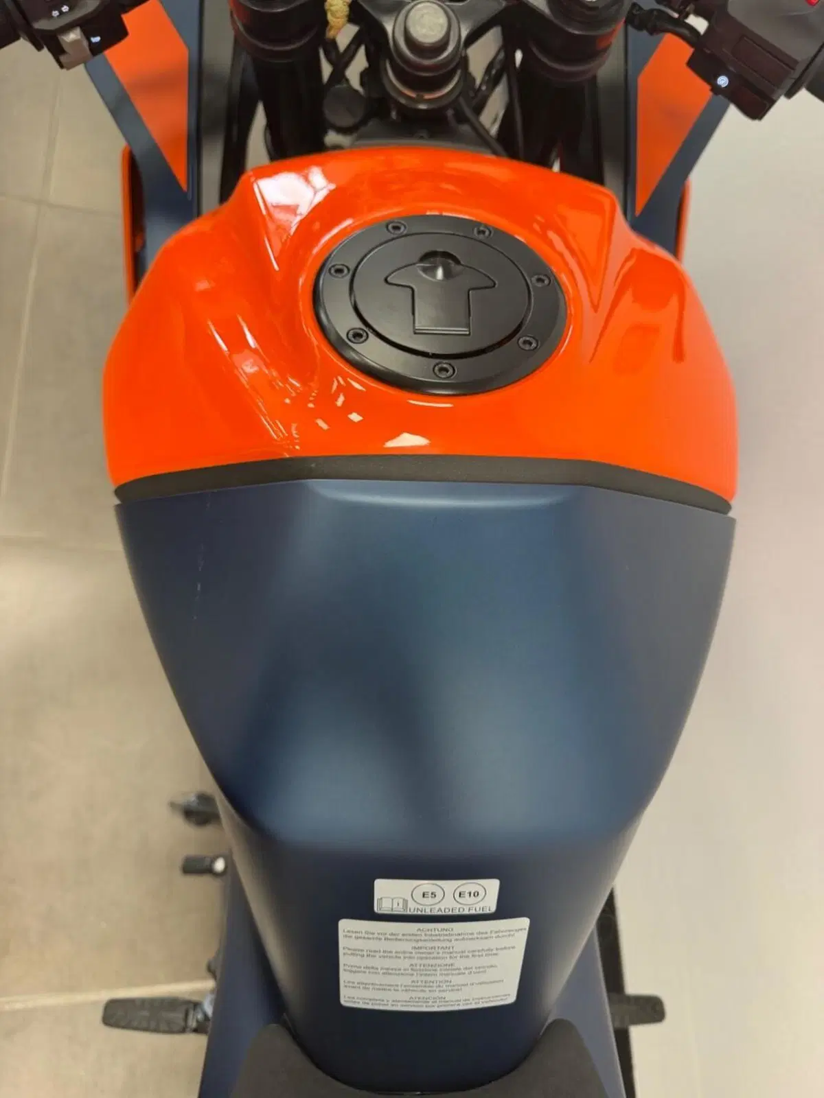 KTM RC 390 (2022 - 26) (16)