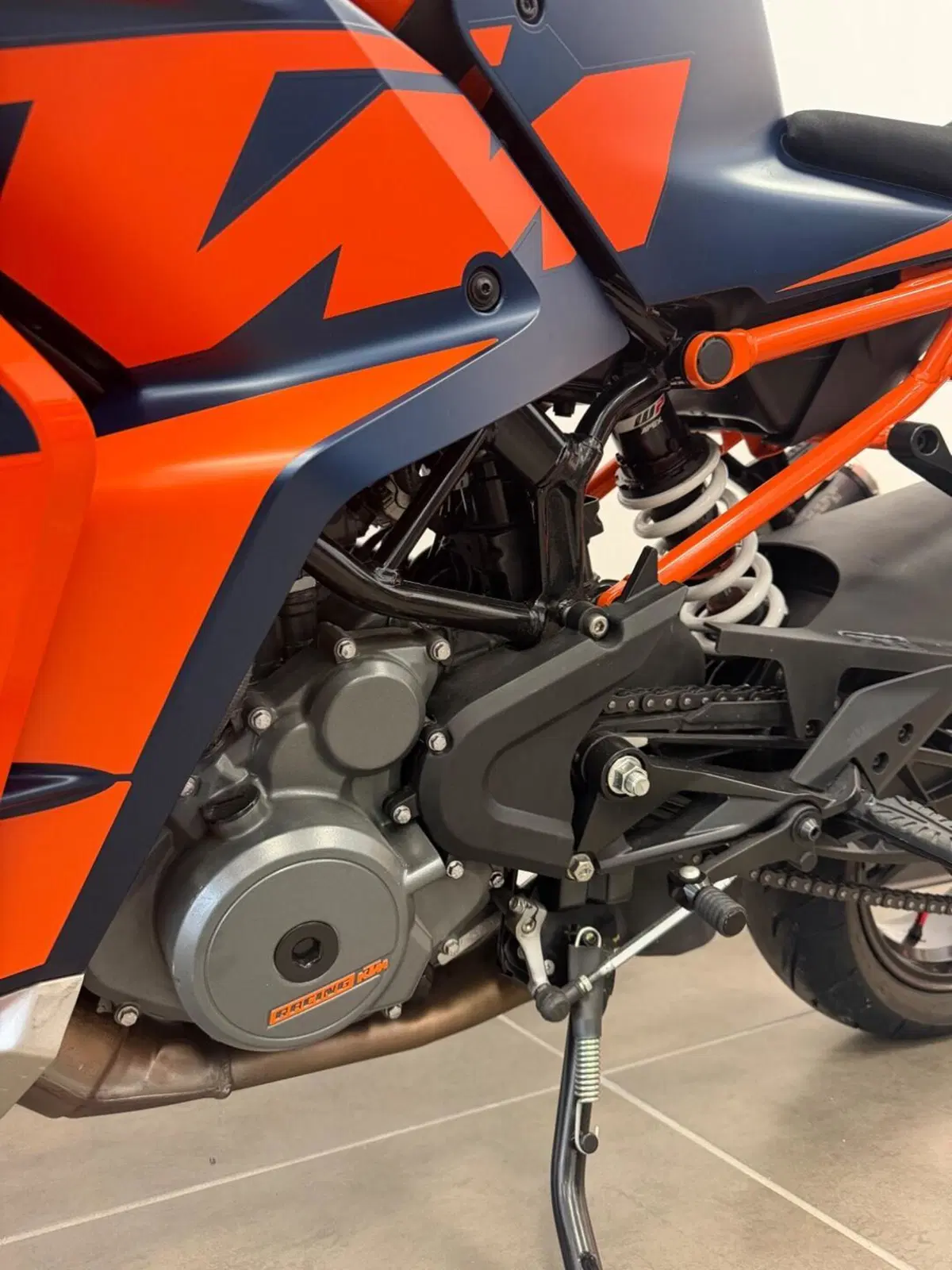 KTM RC 390 (2022 - 26) (17)