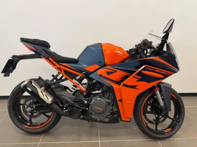KTM RC 390 (2022 - 26) usata
