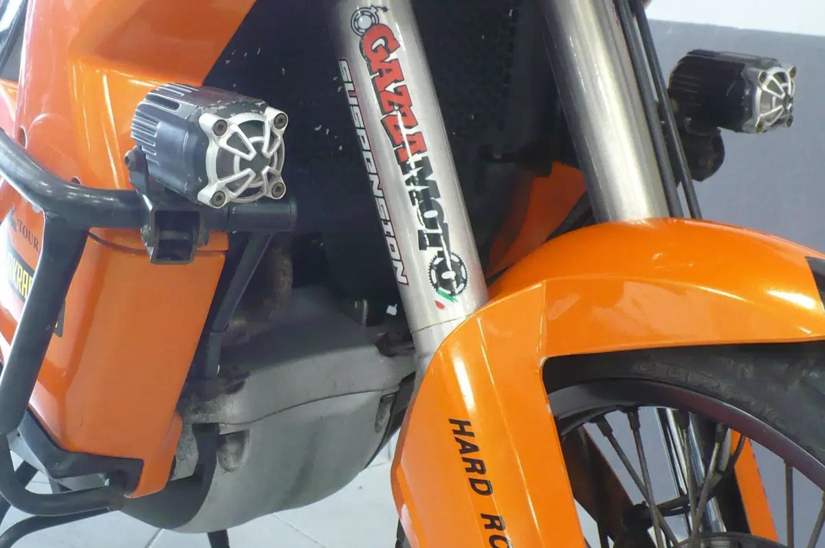 KTM 950 Adventure (2003 - 06) (10)