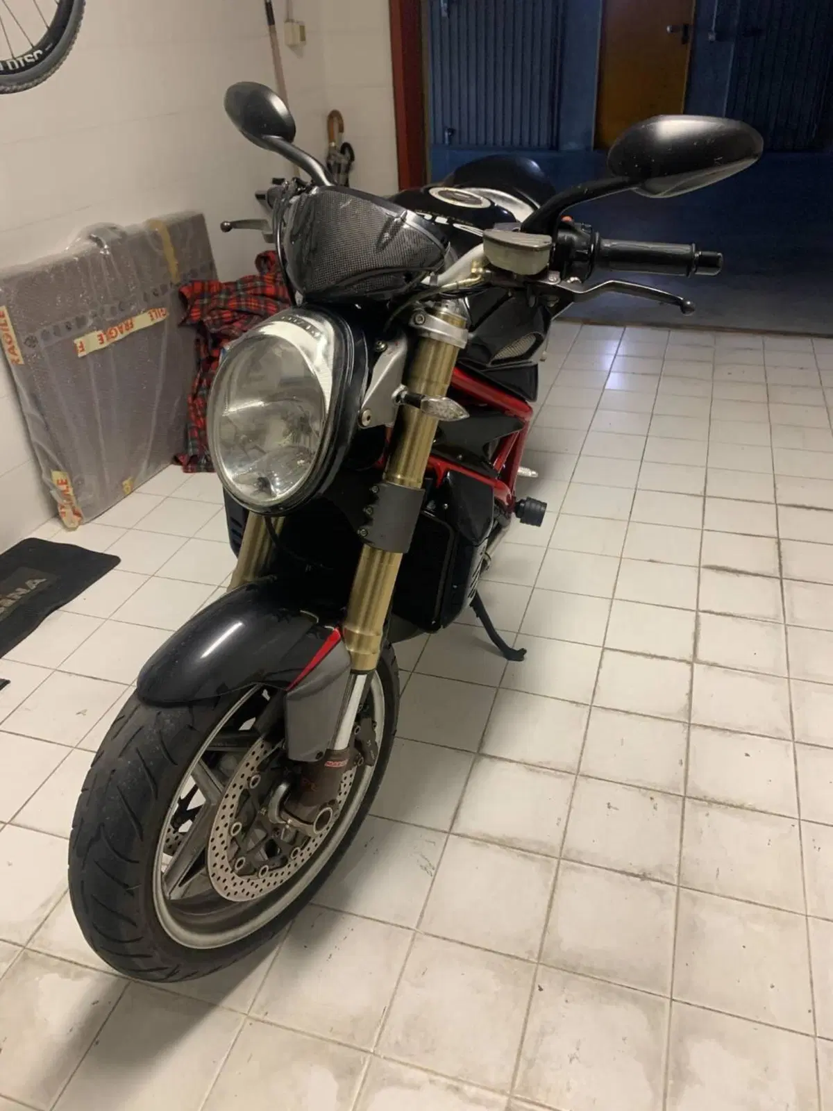 MV Agusta Brutale 910 S (2005 - 11)