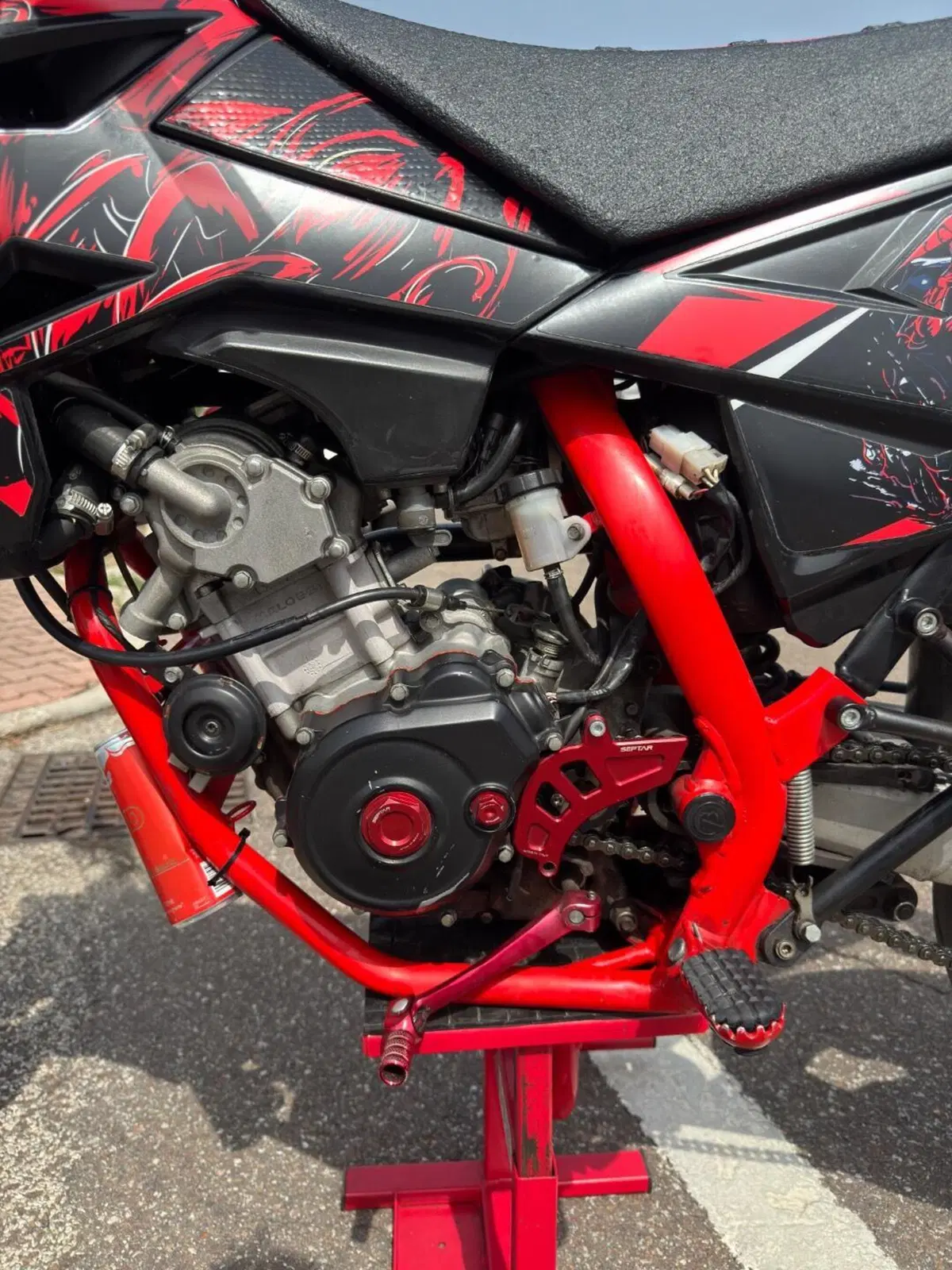 Betamotor RR 125 4T Motard LC (2018 - 20) (6)