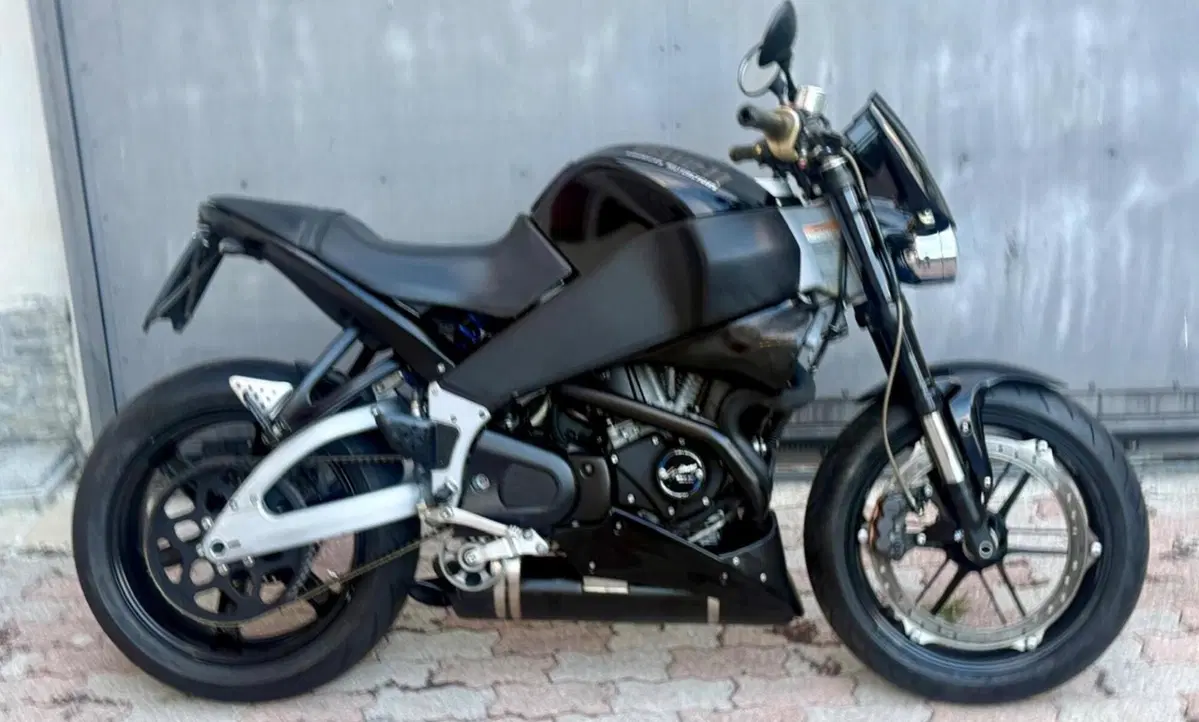 Buell Xb9