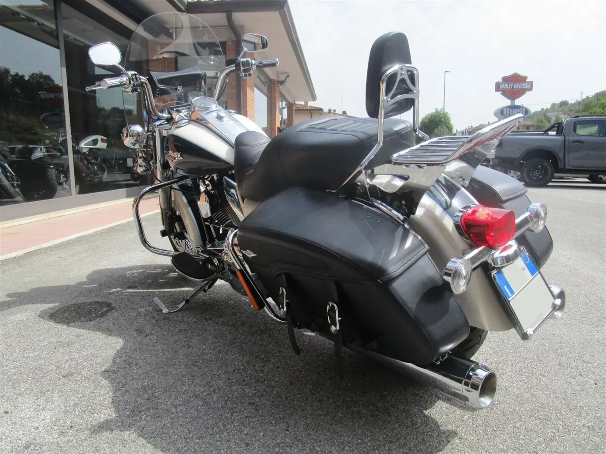 Harley-Davidson 103 Road King Classic (2014 - 16) - FLHRC (4)