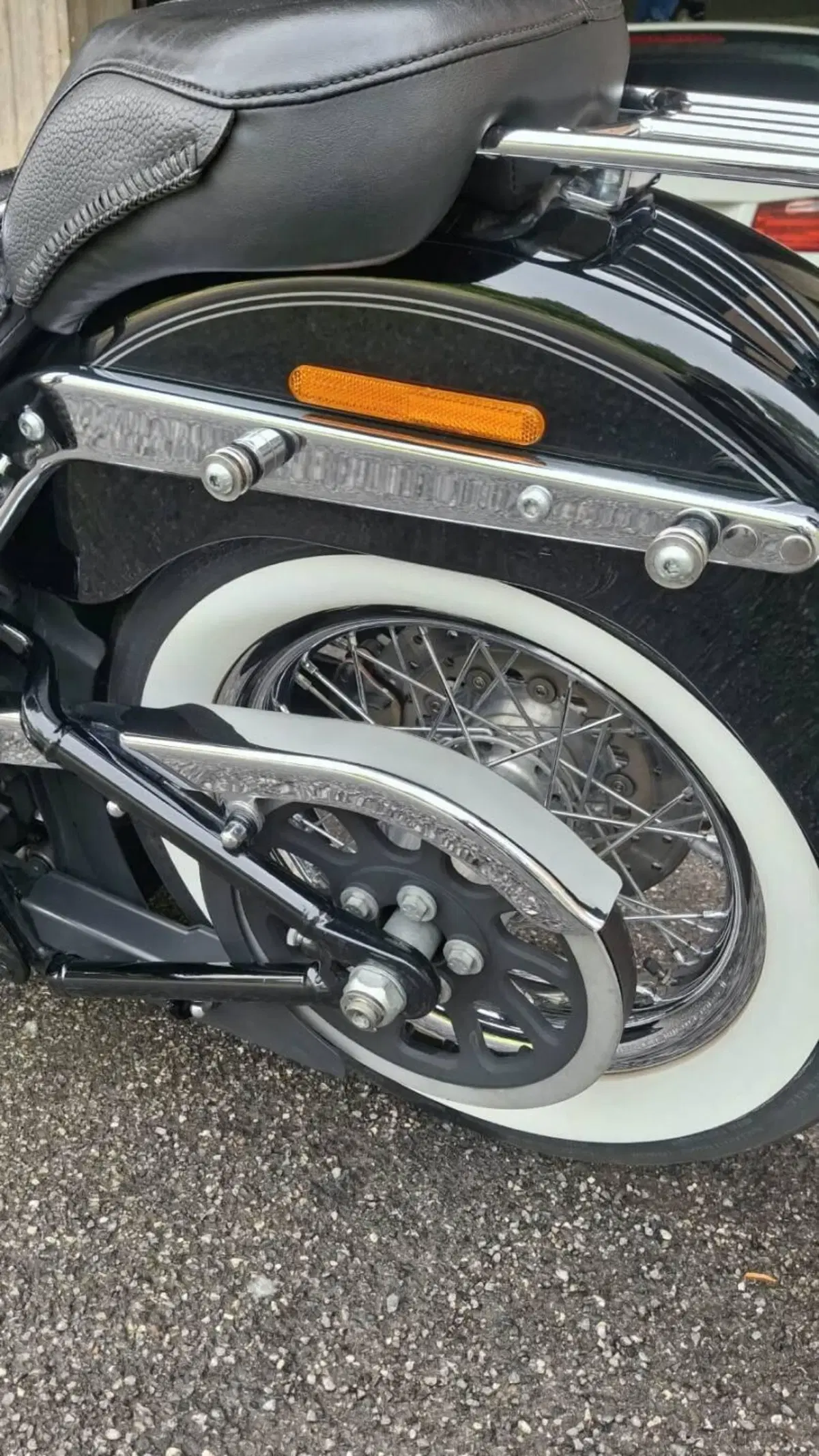Harley-Davidson 1690 Deluxe ABS (2011 - 16) - FLSTN (8)