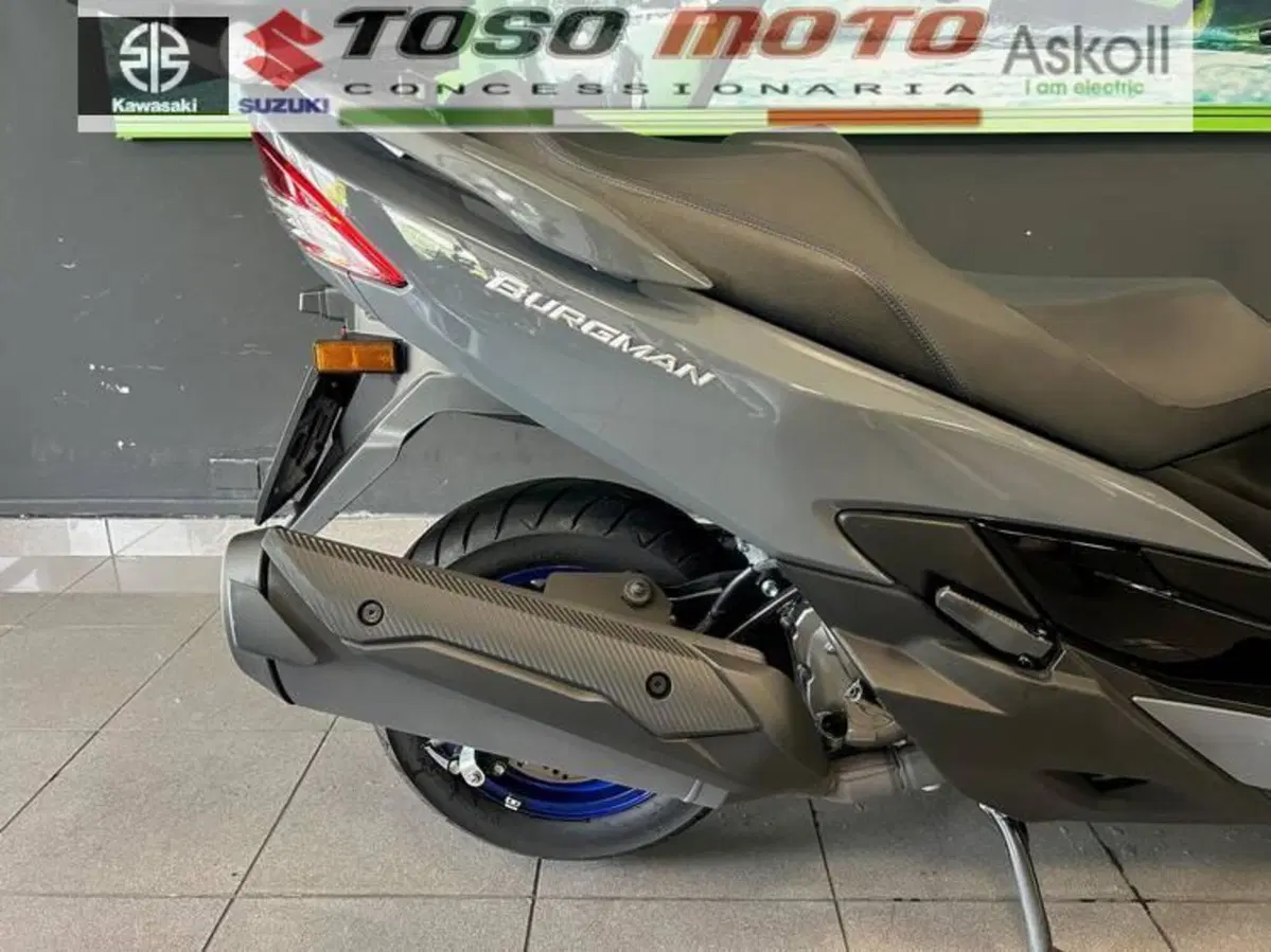 Suzuki Burgman 400 (2022 - 24) (2)