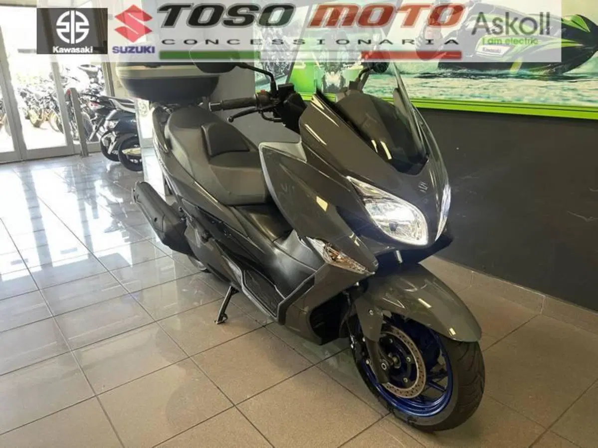 Suzuki Burgman 400 (2022 - 24) (7)