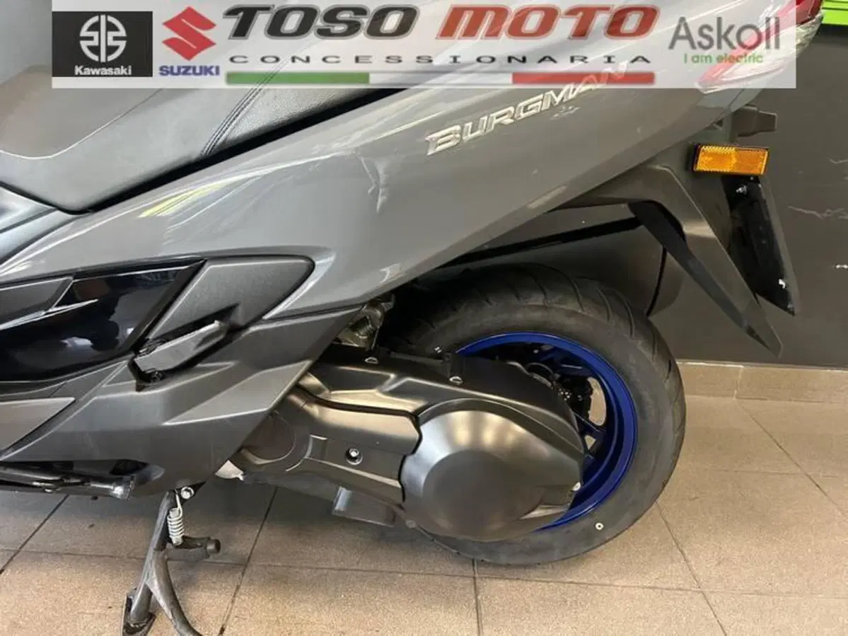 Suzuki Burgman 400 (2022 - 24) (11)