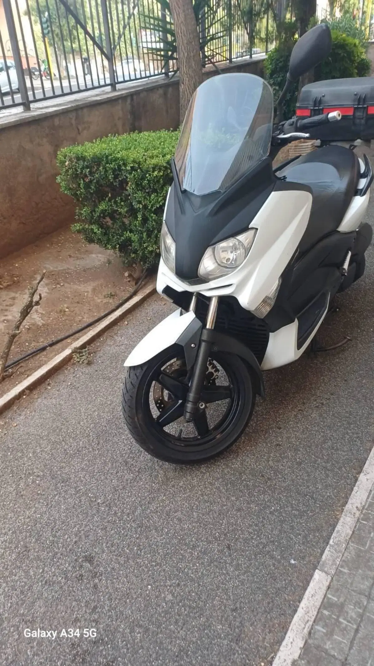 Yamaha X-Max 250 (2010 - 13) (3)