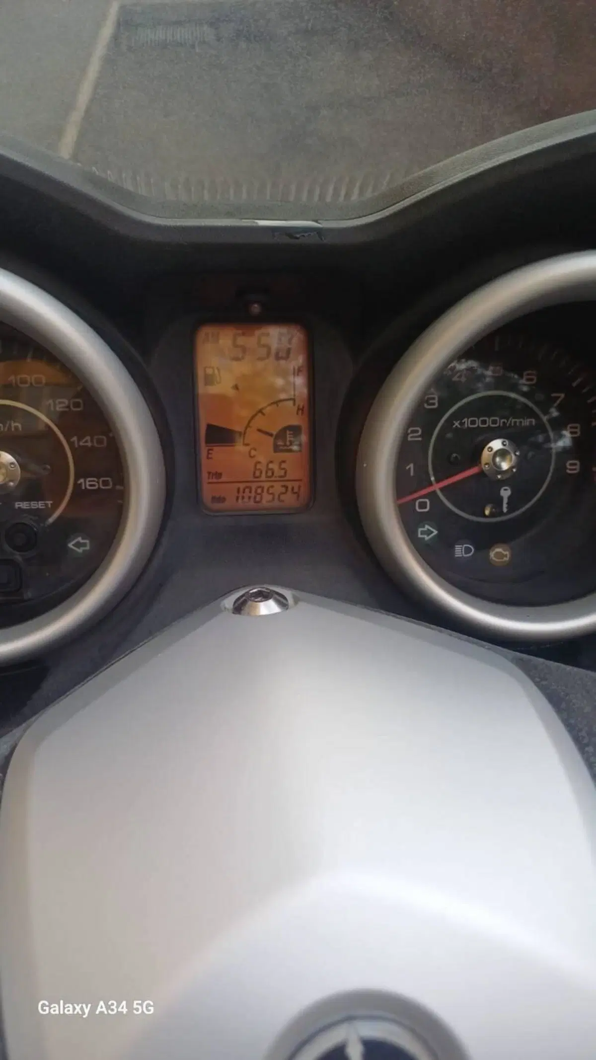 Yamaha X-Max 250 (2010 - 13) (5)