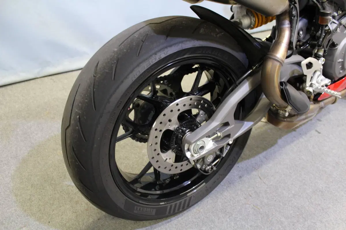 Ducati Panigale V2 S (2025 - 26) (4)