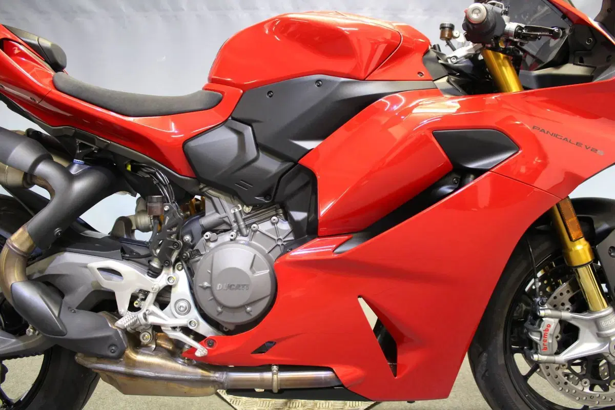 Ducati Panigale V2 S (2025 - 26) (7)