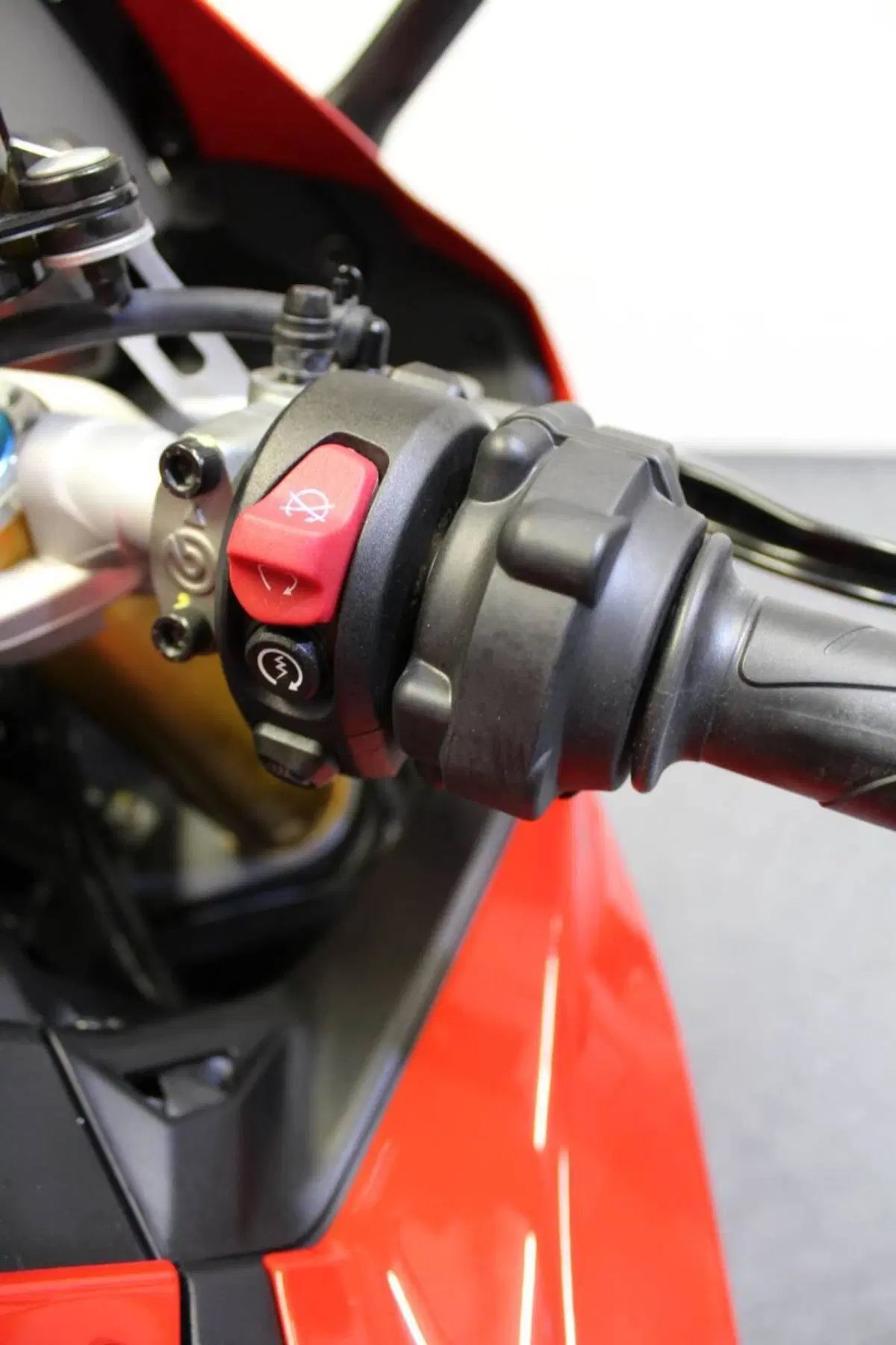 Ducati Panigale V2 S (2025 - 26) (9)