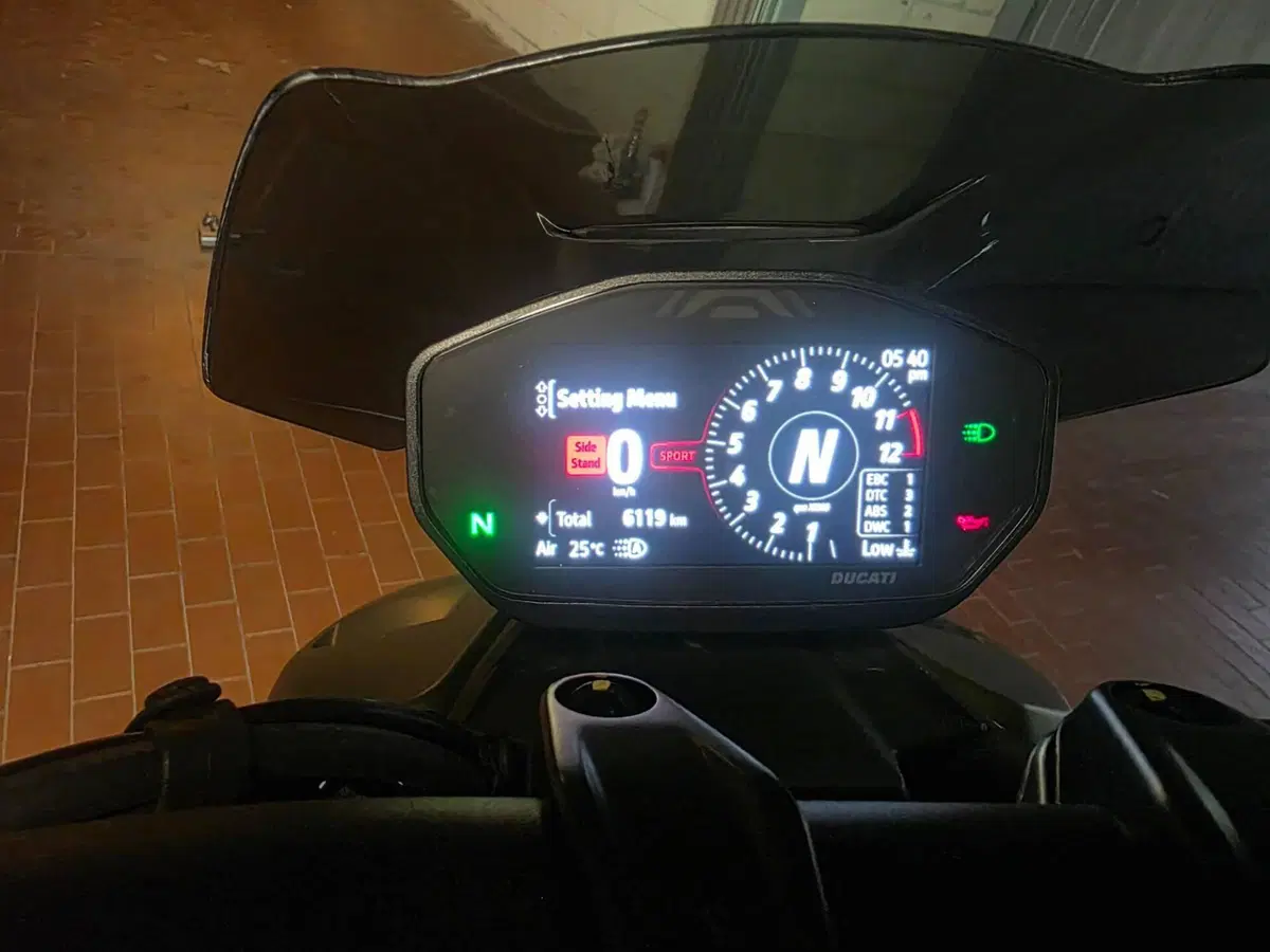Ducati Streetfighter V2 955 Green (2022 - 23) (3)