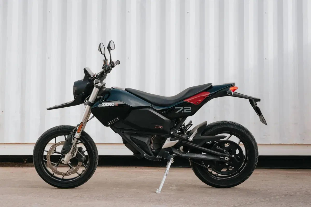 Zero FXE (2022 - 25) (8)