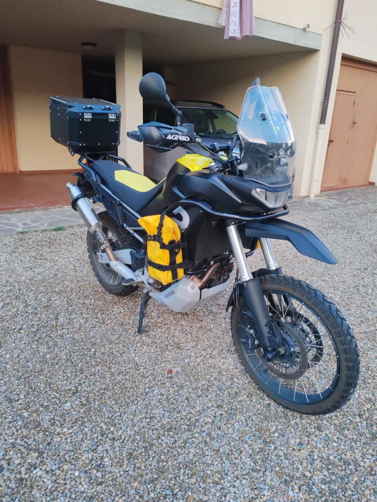 Aprilia Tuareg 660 (2022 - 24) (2)