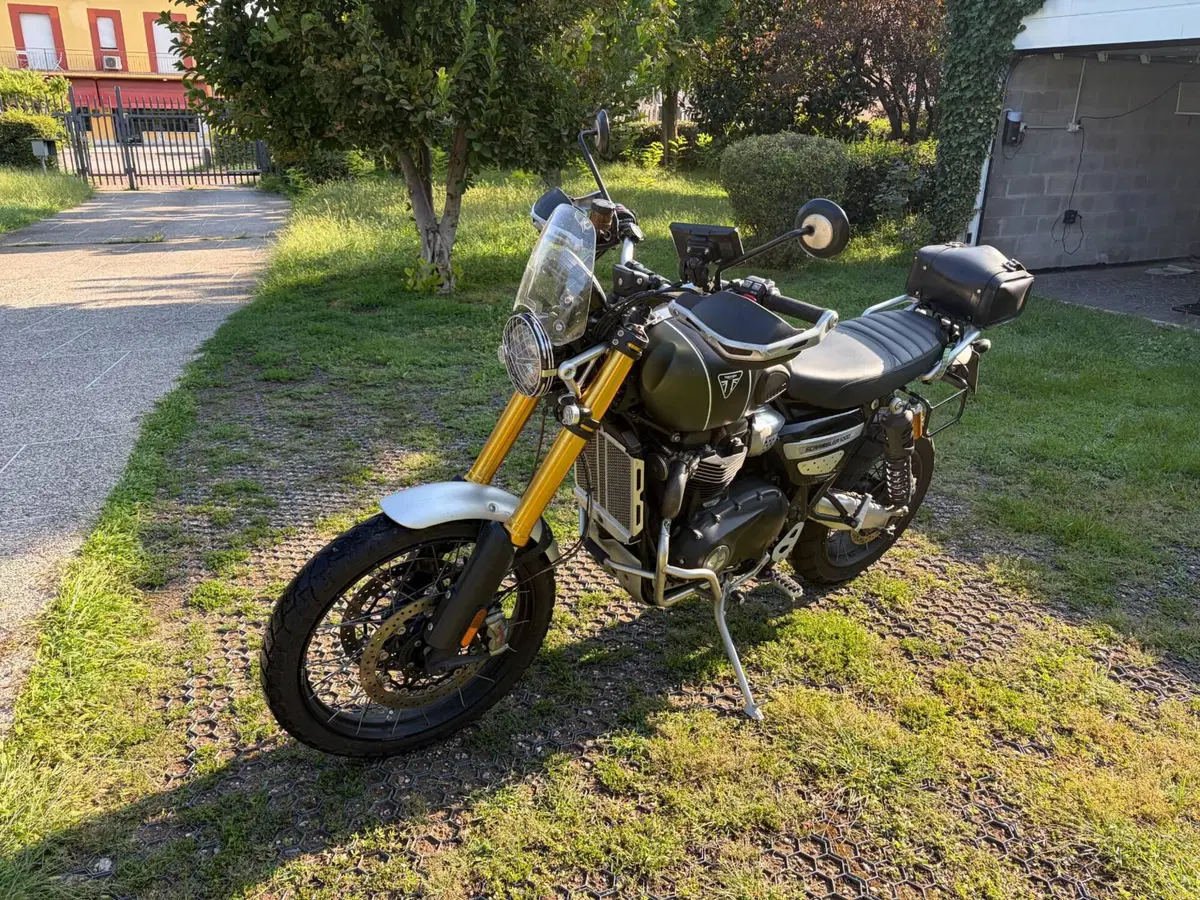 Triumph Scrambler 1200 XE (2021 - 23) (2)