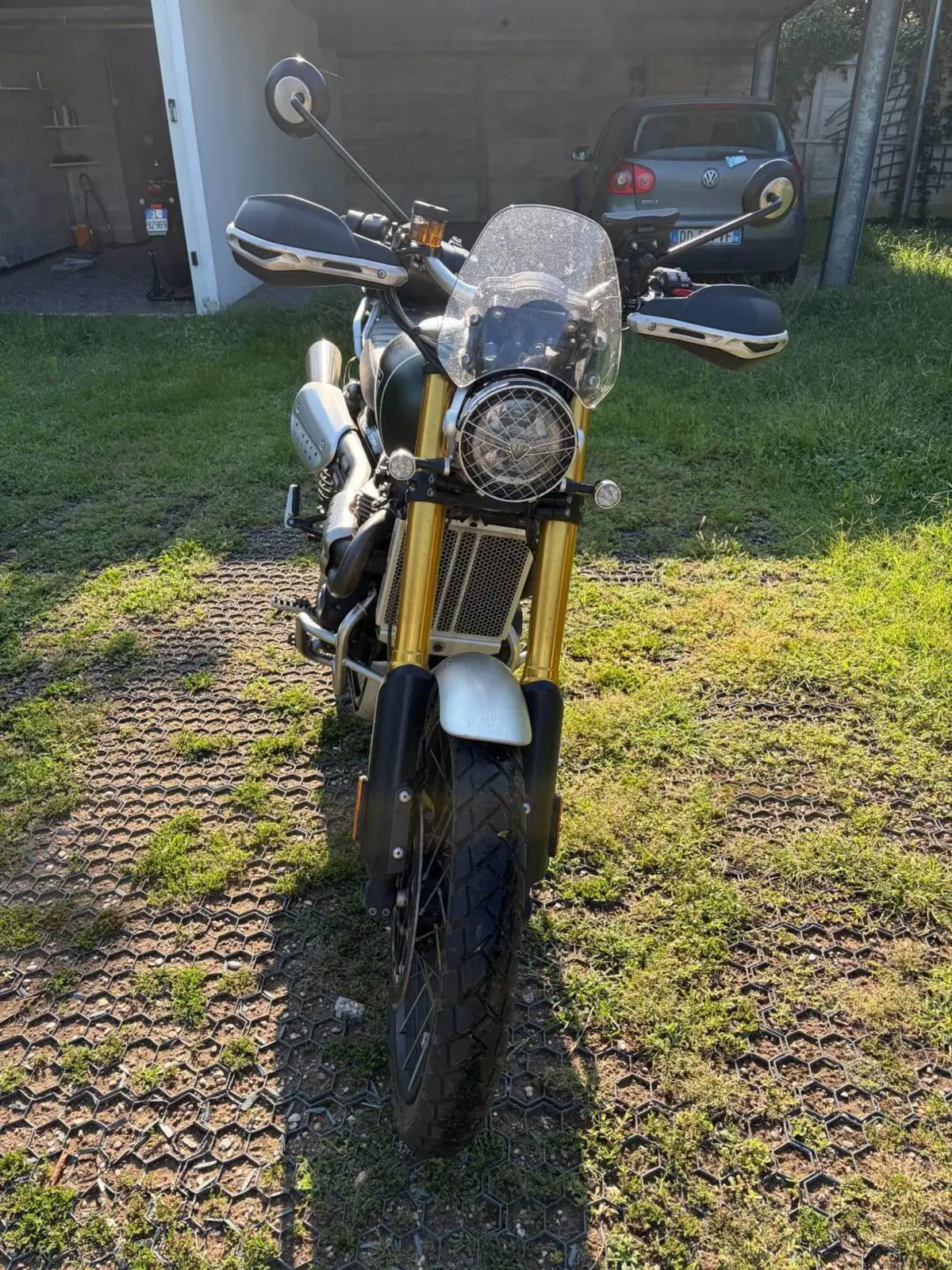 Triumph Scrambler 1200 XE (2021 - 23) (3)