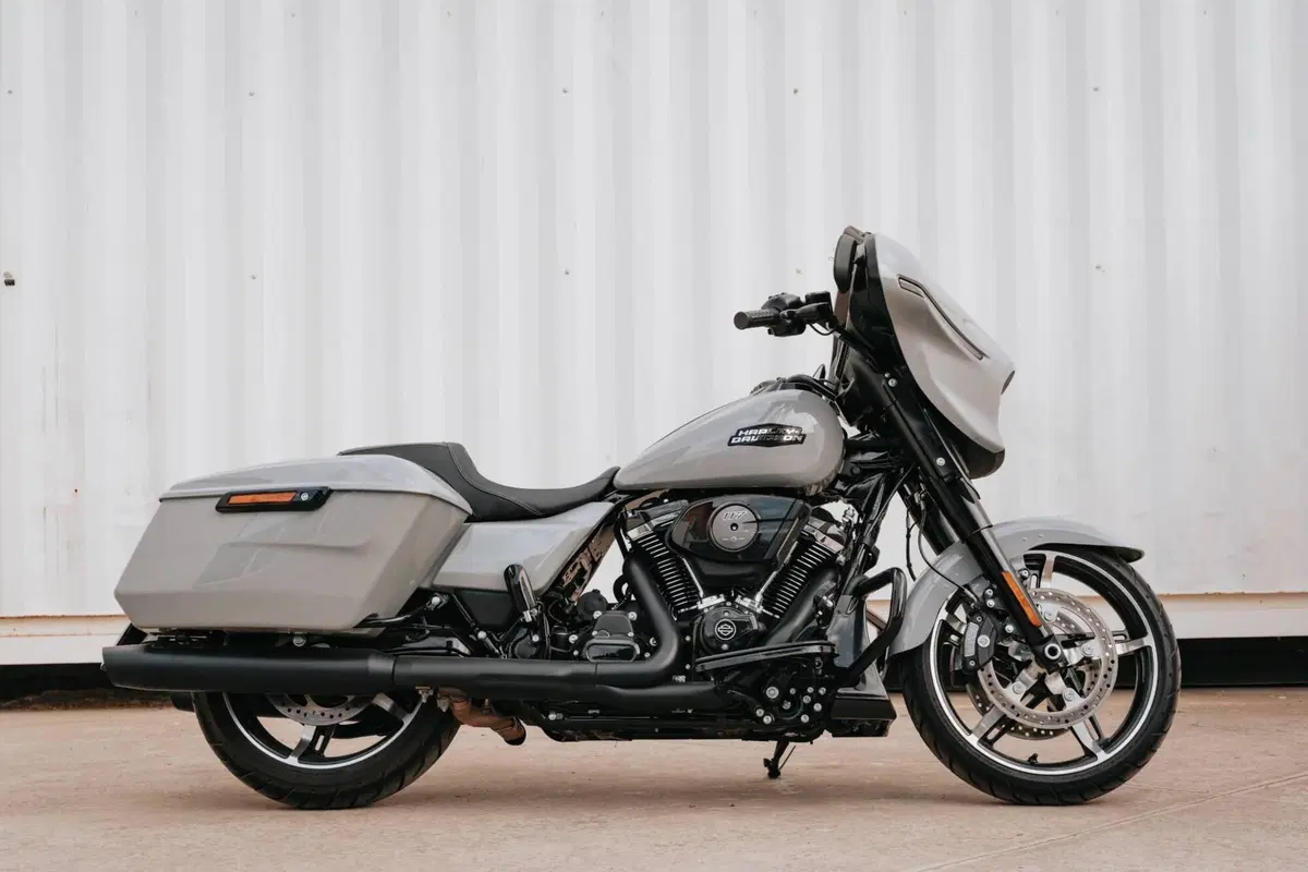 Harley-Davidson Street Glide (2024 - 26)