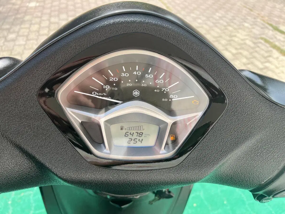 Piaggio Liberty 50 S RST (2025 - 26) (4)