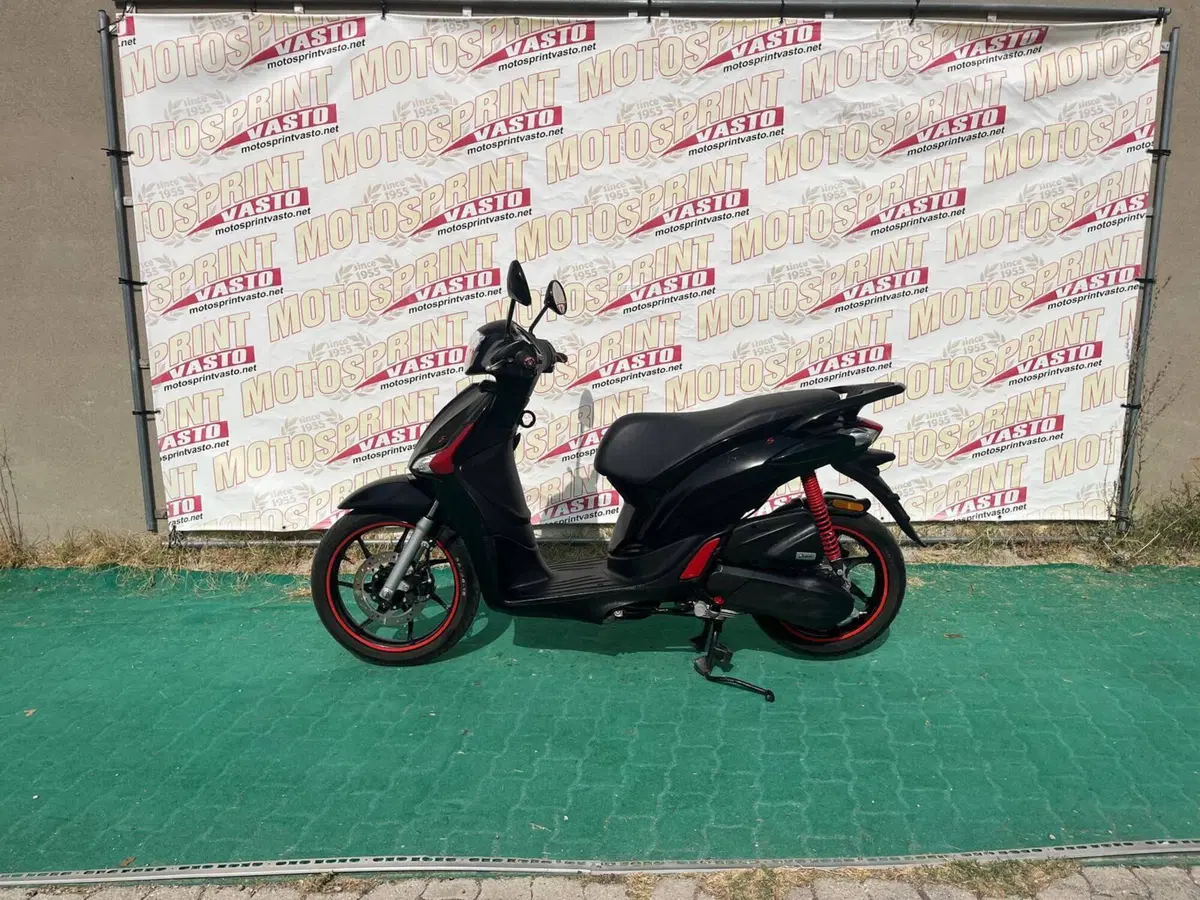 Piaggio Liberty 50 S RST (2025 - 26) (2)