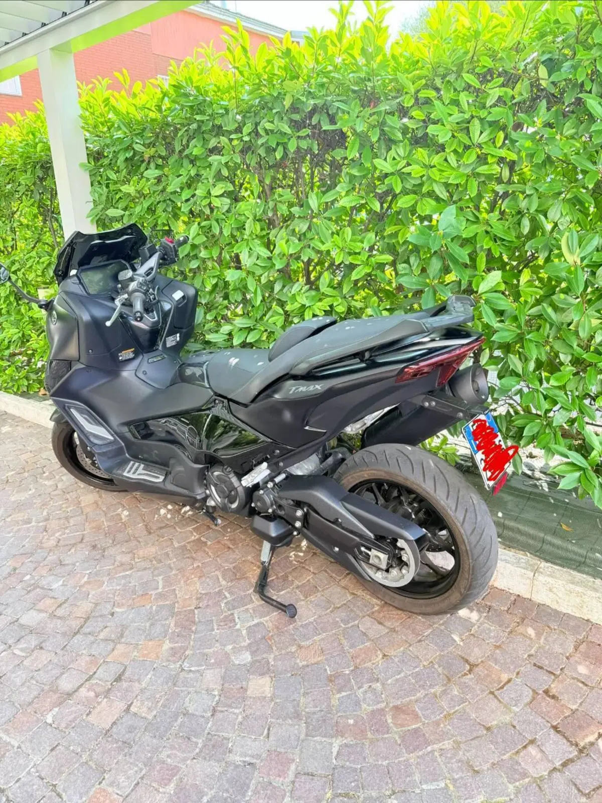 Yamaha T-Max 560 Tech Max (2022 - 24) (2)
