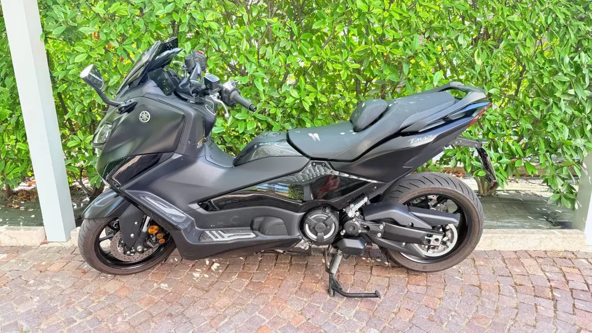 Yamaha T-Max 560 Tech Max (2022 - 24) (3)