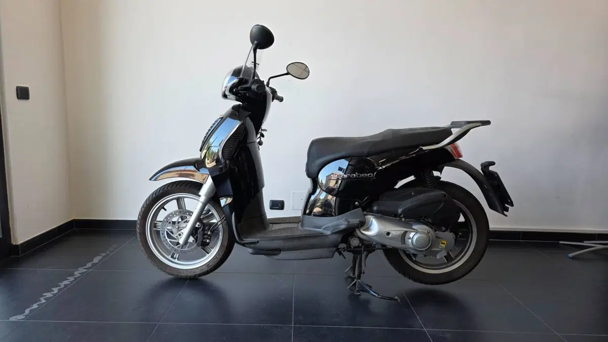 Aprilia Scarabeo 125 i.e. (2009 - 11) (2)