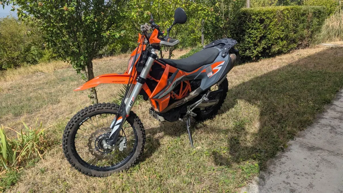 KTM 690 Enduro R (2022 - 25) (2)